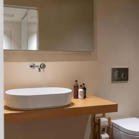 Luxury View Apartment *