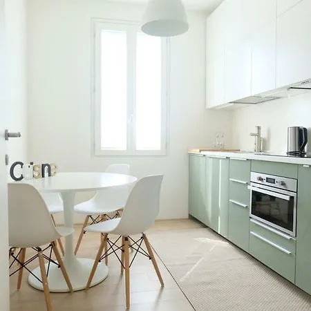 Luxury View Apartment *